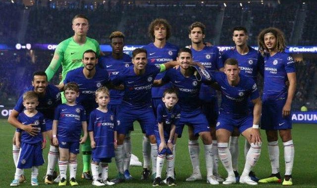  切尔西新帅首秀失利，布莱顿爆冷登顶积分榜  