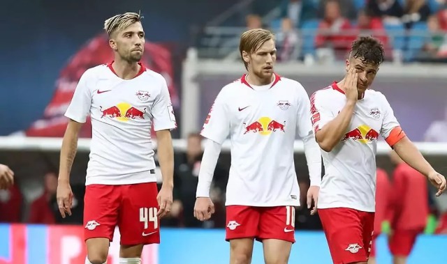  莱比锡红牛与拜仁慕尼黑争夺欧冠资格白热化  