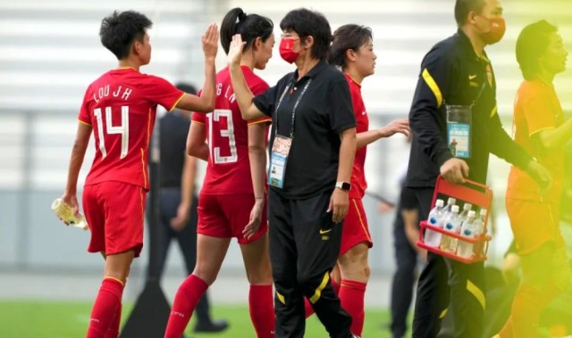  法甲揭幕战爆冷门弱旅击败劲旅  