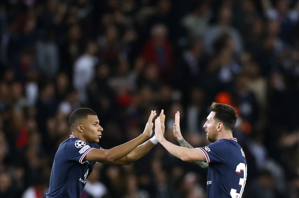  姆巴佩梅开二度，巴黎圣日耳曼逆转图卢兹  