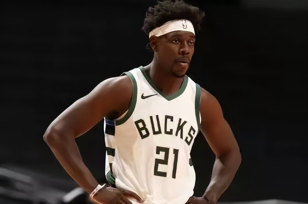  霍勒迪攻防一体雄鹿轻取奇才保持东部领先